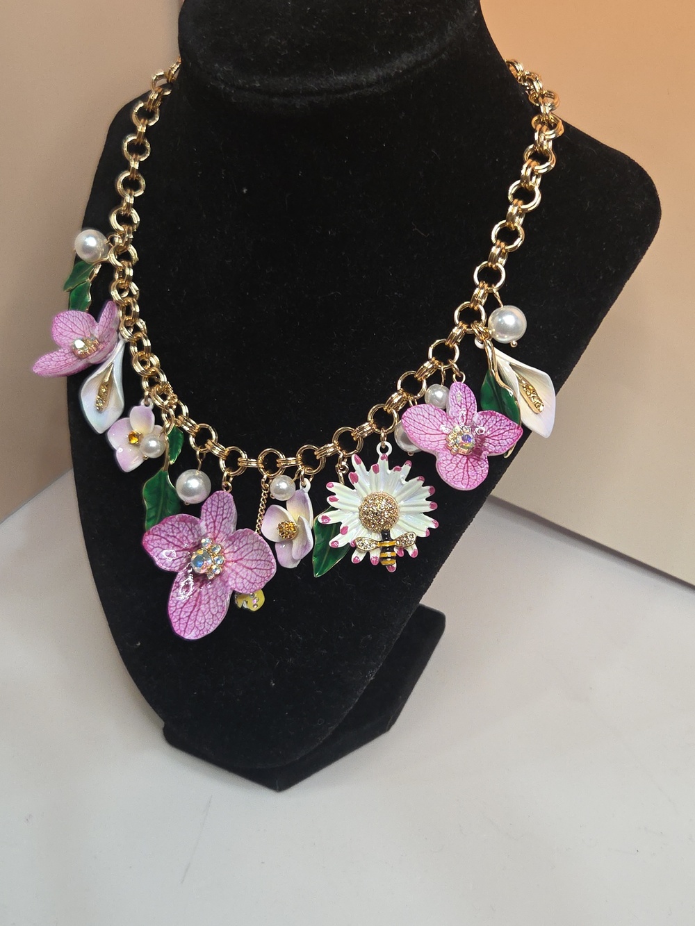 💕🔹️Betsey Johnson 🔹️flower Bouquet Frontal Purple 16in Necklace And Earring - Picture 6 of 9